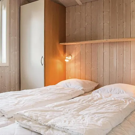 Stunning Home In Rudkobing With Sauna Casa de Férias