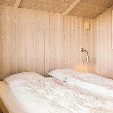 Stunning Home In Rudkobing With Sauna Casa de Férias