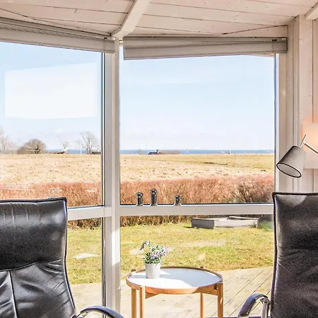 Casa de Férias Stunning Home In Rudkobing With Sauna Spodsbjerg