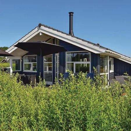 Stunning Home In Rudkobing With Sauna * Spodsbjerg