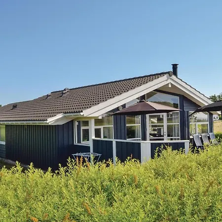 Stunning Home In Rudkobing With Sauna Spodsbjerg