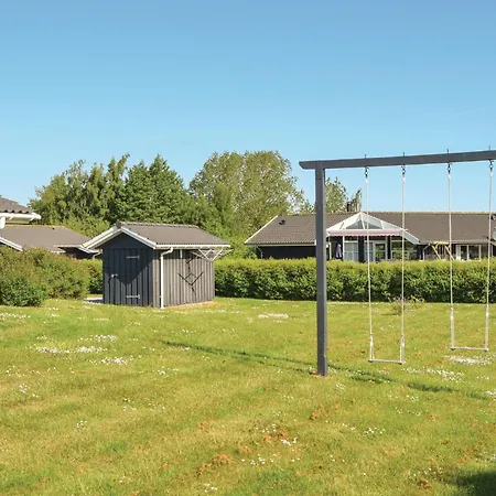 Stunning Home In Rudkobing With Sauna *
