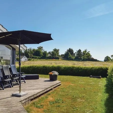Stunning Home In Rudkobing With Sauna * Spodsbjerg